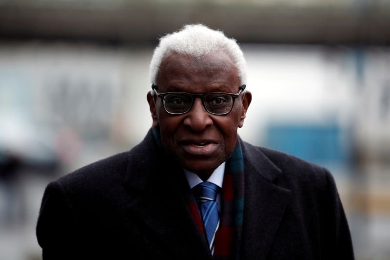 Condenado por corrupção, ex-chefe do atletismo mundial Lamine Diack morre aos 88 anos Condenado por corrupção, ex-chefe do atletismo mundial Lamine Diack morre aos 88 anos