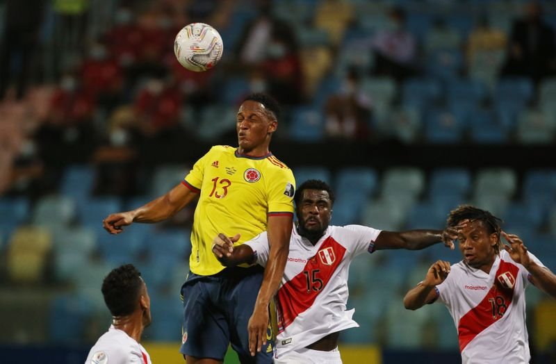 Gol contra de Mina ajuda Peru a vencer Colômbia por 2 x 1 na Copa América Gol contra de Mina ajuda Peru a vencer Colômbia por 2 x 1 na Copa América