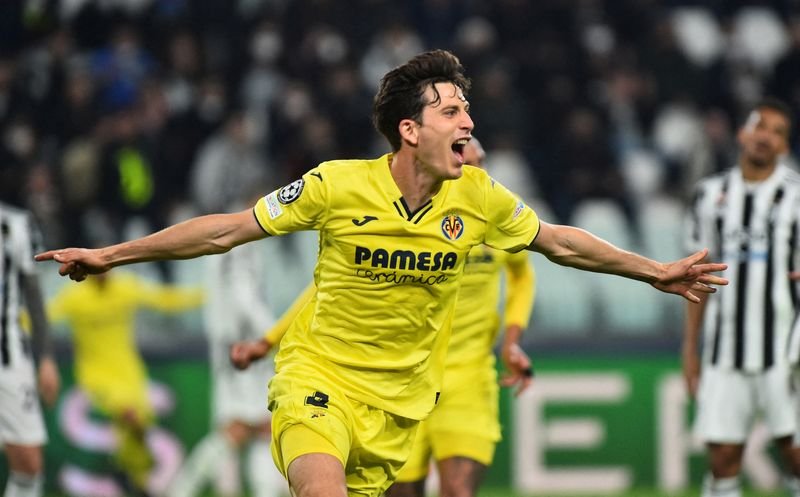 Juventus leva 3 gols no fim e perde em casa para o Villarreal; Chelsea avança