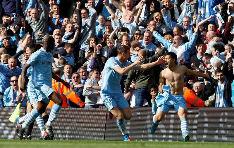 Manchester City inaugura estátua de Aguero no 10º aniversário de gol definitivo