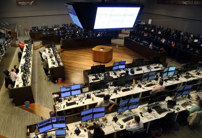 Índice cai quase 3% e tem menor fechamento em 11 meses Índice cai quase 3% e tem menor fechamento em 11 meses