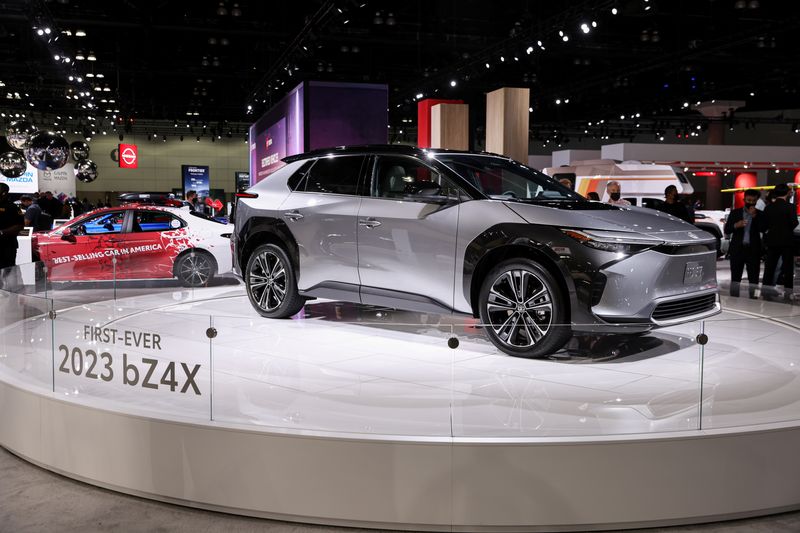 Toyota faz recall dos primeiros carros elétricos em massa