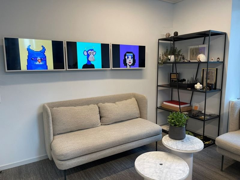 Mercado de NFTs desaba após frenesi de ativos digitais Mercado de NFTs desaba após frenesi de ativos digitais