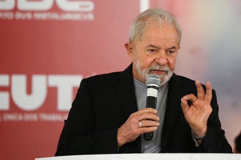 Lula diz que não é favorável à estatização de tudo, defende Correios, Eletrobras e Petrobras estatais