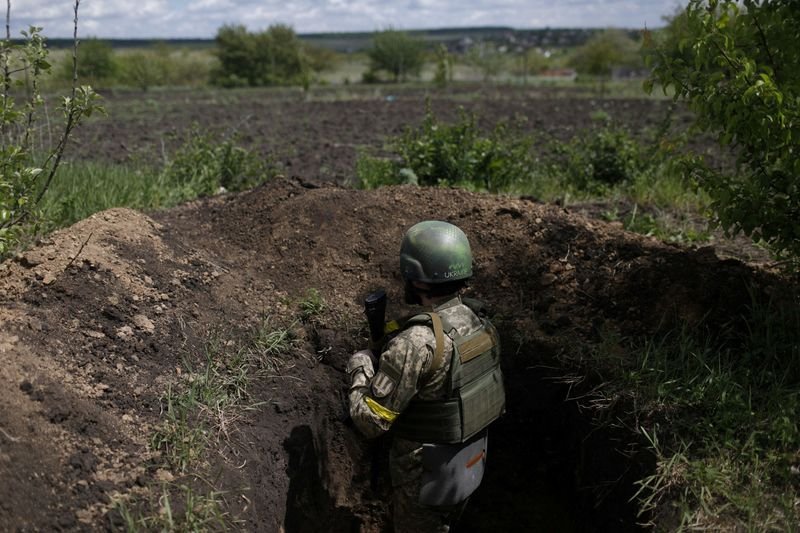 Ucrânia declara conquistas no campo de batalha no nordeste; russos recuam Ucrânia declara conquistas no campo de batalha no nordeste; russos recuam