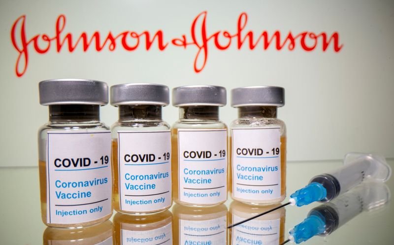 FDA aprova por unanimidade dose de reforço de vacina da J&J contra Covid FDA aprova por unanimidade dose de reforço de vacina da J&J contra Covid