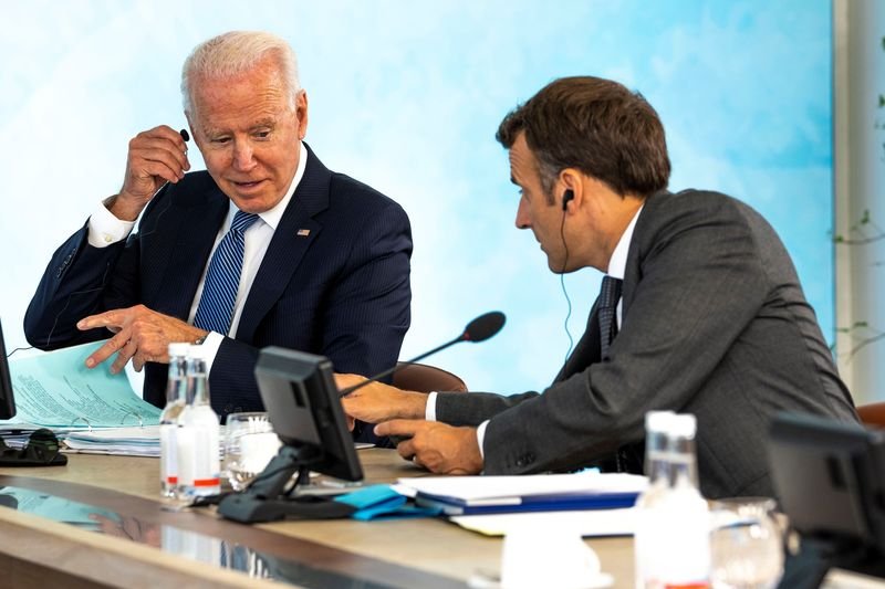 Biden e Macron discutem defesa europeia e se reunirão em Roma, diz Casa Branca Biden e Macron discutem defesa europeia e se reunirão em Roma, diz Casa Branca