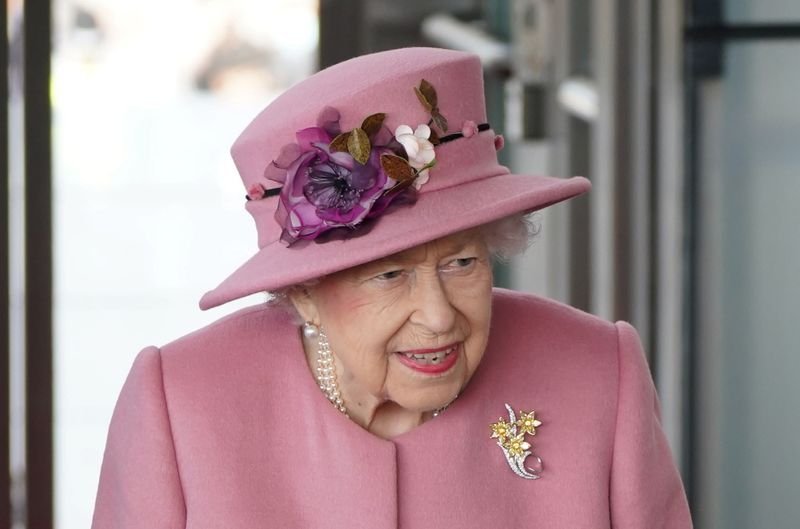 Rainha Elizabeth espera estar na COP26 após perder missa para repousar, diz jornal Rainha Elizabeth espera estar na COP26 após perder missa para repousar, diz jornal