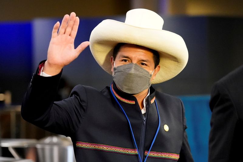 Autoridades peruanas vão questionar Castillo em meio a ameaça de impeachment