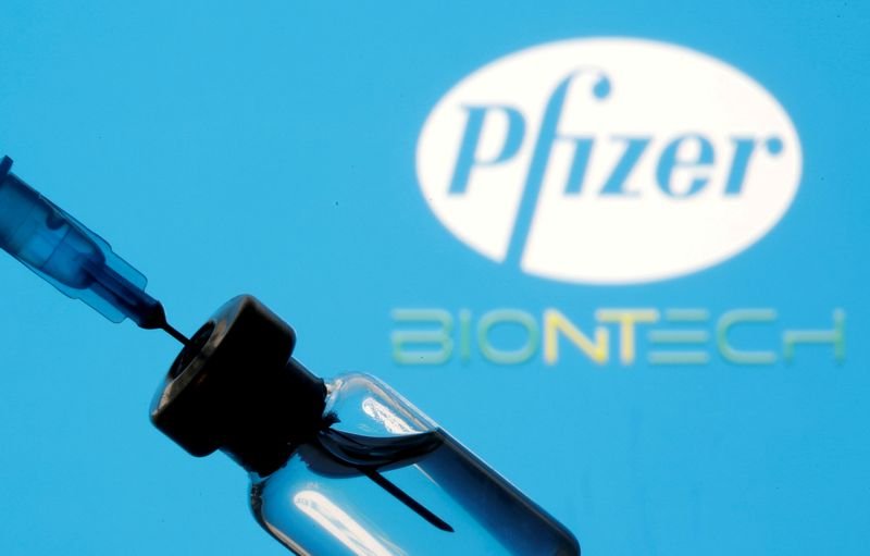 Três doses da vacina Pfizer/BioNTech neutralizam Ômicron, aponta teste das farmacêuticas Três doses da vacina Pfizer/BioNTech neutralizam Ômicron, aponta teste das farmacêuticas