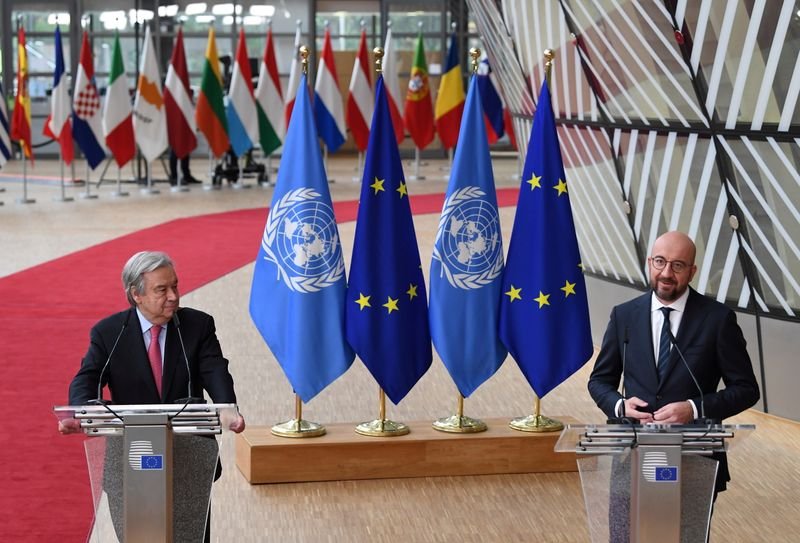 Pedido da França e Alemanha por cúpula com Rússia encontra resistência na UE Pedido da França e Alemanha por cúpula com Rússia encontra resistência na UE