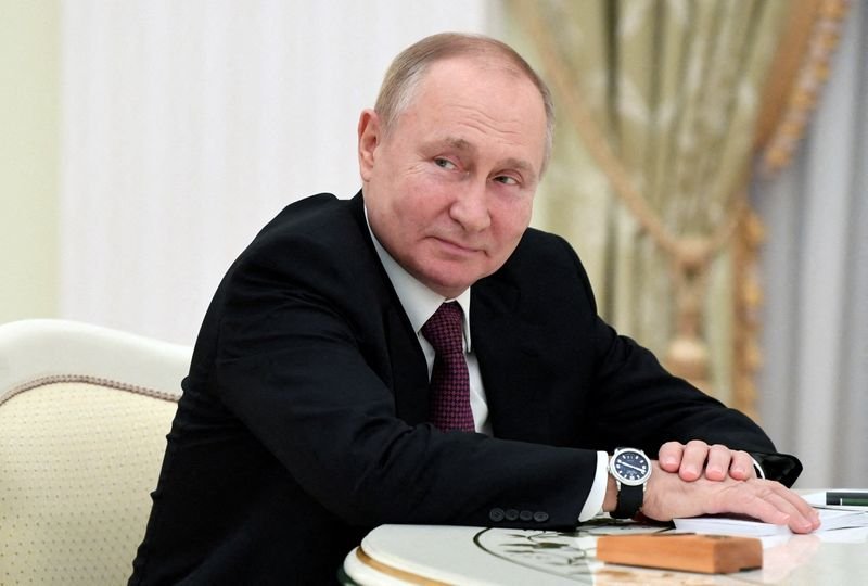 Rússia diz que sanções “destrutivas” não atingiriam Putin pessoalmente Rússia diz que sanções “destrutivas” não atingiriam Putin pessoalmente