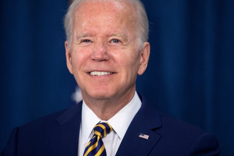 Aprovação de Biden cai pela 3ª semana e se aproxima de mínimo registro, diz Reuters/Ipsos