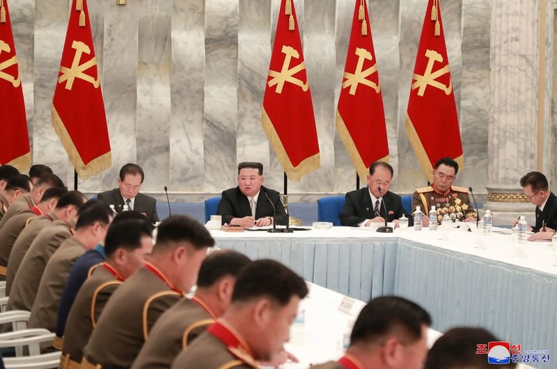 Kim cobra maior poder de dissuasão em meio a preocupações sobre possível teste nuclear da Coreia do Norte Kim cobra maior poder de dissuasão em meio a preocupações sobre possível teste nuclear da Coreia do Norte