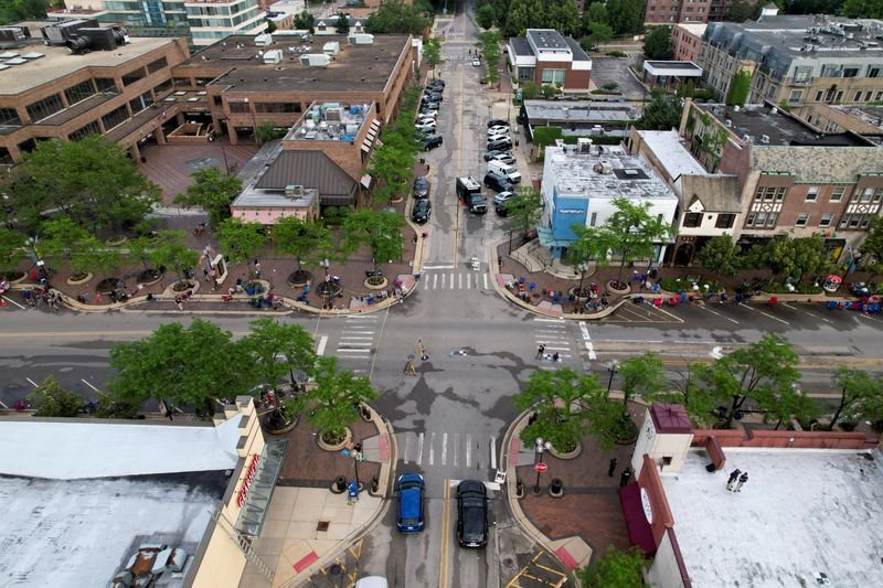 Suspeito de ataque em desfile de 4 de Julho em Chicago comprou arma legalmente, diz polícia Suspeito de ataque em desfile de 4 de Julho em Chicago comprou arma legalmente, diz polícia