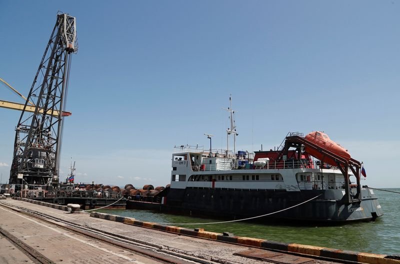 Separatistas russos apreendem dois navios estrangeiros em Mariupol Separatistas russos apreendem dois navios estrangeiros em Mariupol