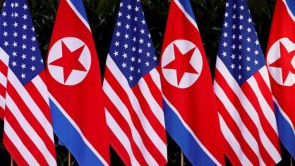 Porta-aviões dos EUA exibe poder aéreo no Mar Amarelo em meio a tensão sobre Coreia do Norte Porta-aviões dos EUA exibe poder aéreo no Mar Amarelo em meio a tensão sobre Coreia do Norte