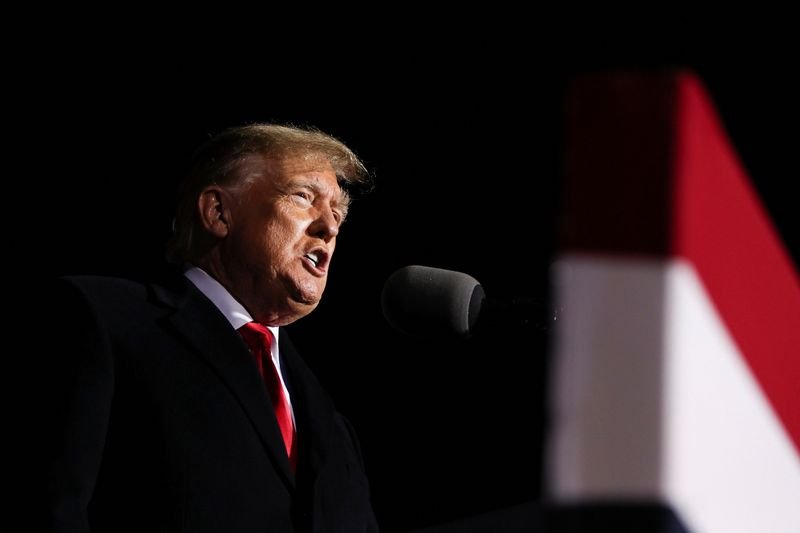 Registros da Casa Branca têm lacuna de 7 horas nas ligações de Trump em 6 de janeiro de 2021, segundo a mídia